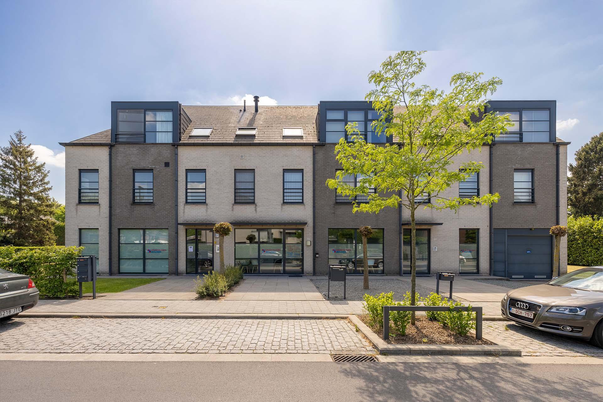 Groepspraktijk te Ekeren, Marcel De Backerstraat 53, 2180 Ekeren Gynaecologen: Dr. Guy Buytaert, Dr. Patricia Cryns, Dr. Anouk De Bruyn, Dr. Stazie Dierckxsens, Dr. Kristof Kinget en Dr. Marjan Verbruggen