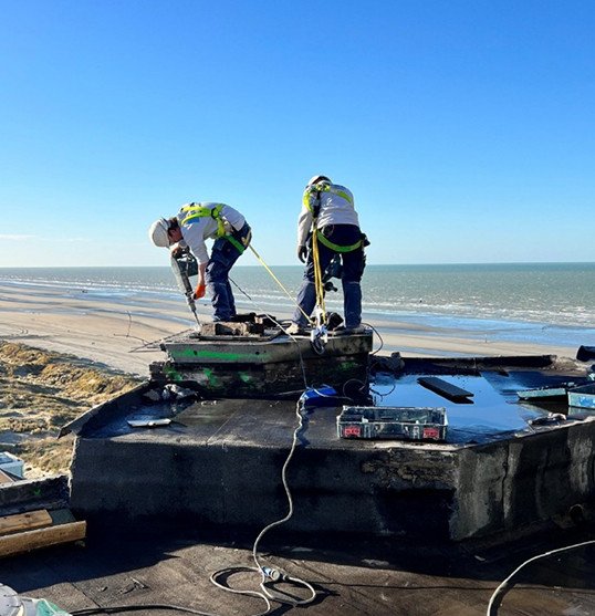 Van Huele is expert in waterwerken. 